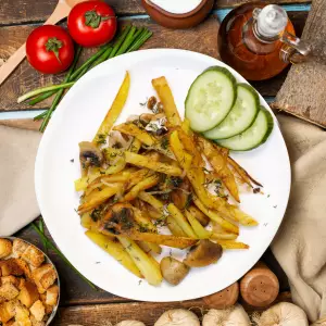 Картофель жареный с грибами